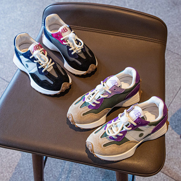 Детски маратонки от еко велур с неплъзгаща се подметка