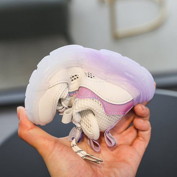 Детски маратонки с връзки в два цвята