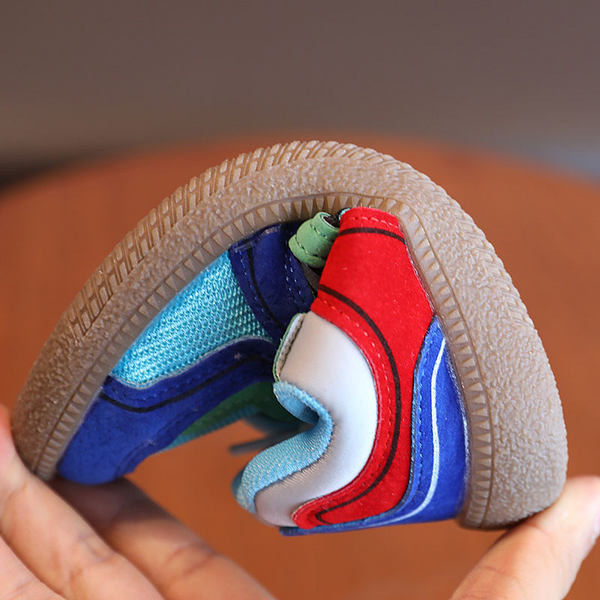 Нов модел цветни детски маратонки с връзки за момчета