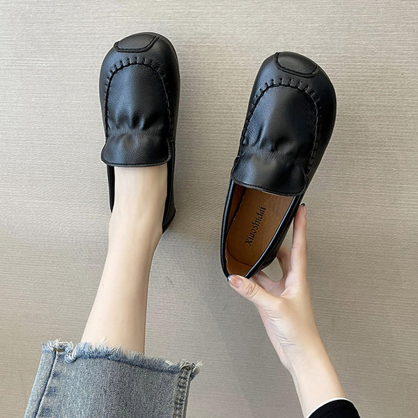 Дамски мокасини от еко кожа-изчистен модел