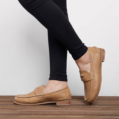 Дамски заоблени мокасини от еко кожа 