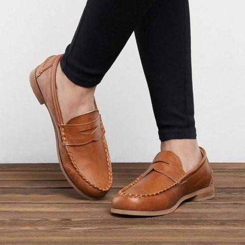 Дамски заоблени мокасини от еко кожа 