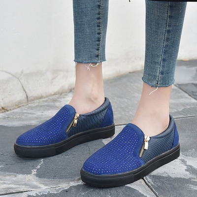 Дамски мокасини с декоративни камъни и цип