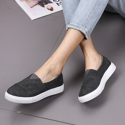 Ежедневни мокасини от текстил с равна подметка за жени