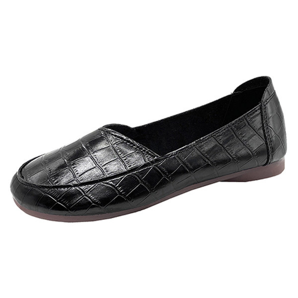 Модерни дамски мокасини-с равна подметка