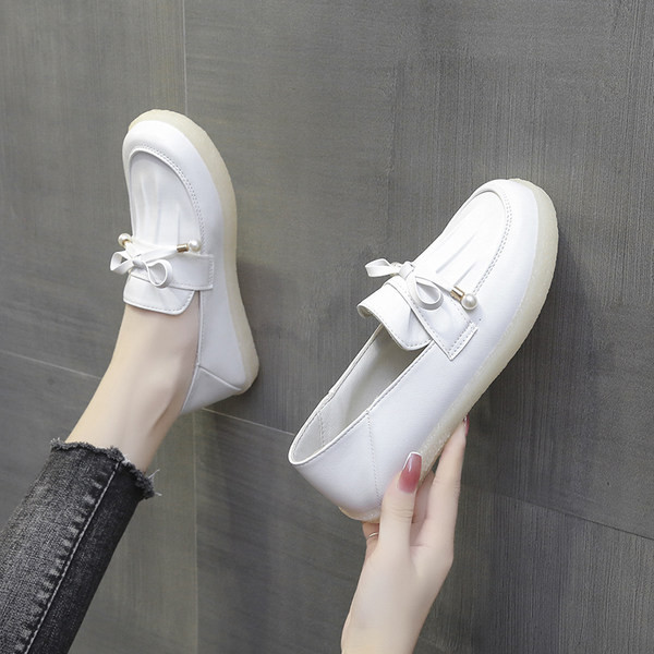 Ежедневни лачени мокасини с панделка