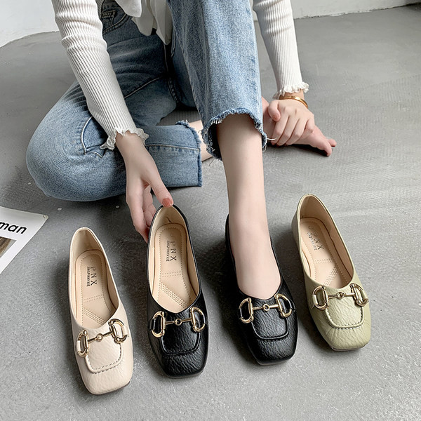 Ежедневни мокасини от еко кожа с метален елемент