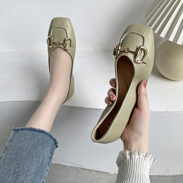 Ежедневни мокасини от еко кожа с метален елемент