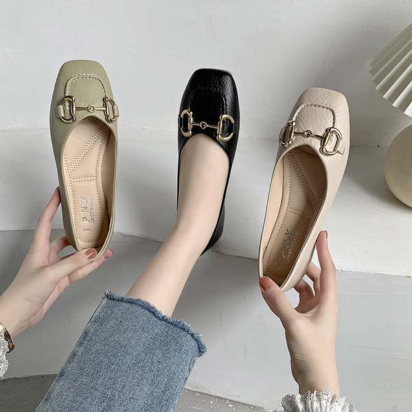 Ежедневни мокасини от еко кожа с метален елемент