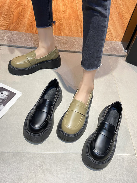 Дамски мокасини от еко кожа - изчистен модел