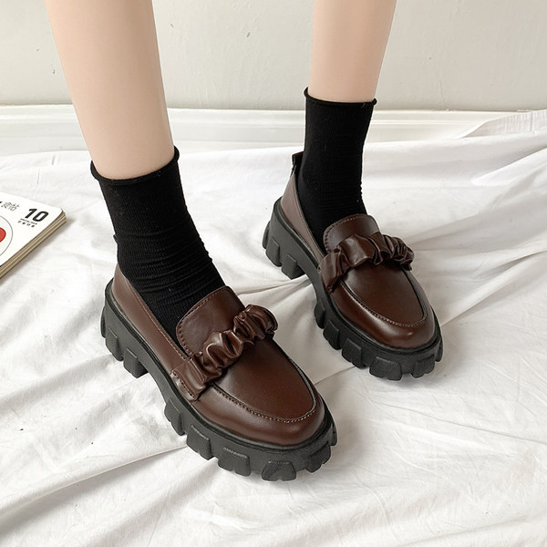 Кожени дамски мокасини с груба подметка