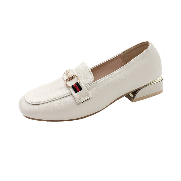 Model nou de mocasini de dama cu decor metalic