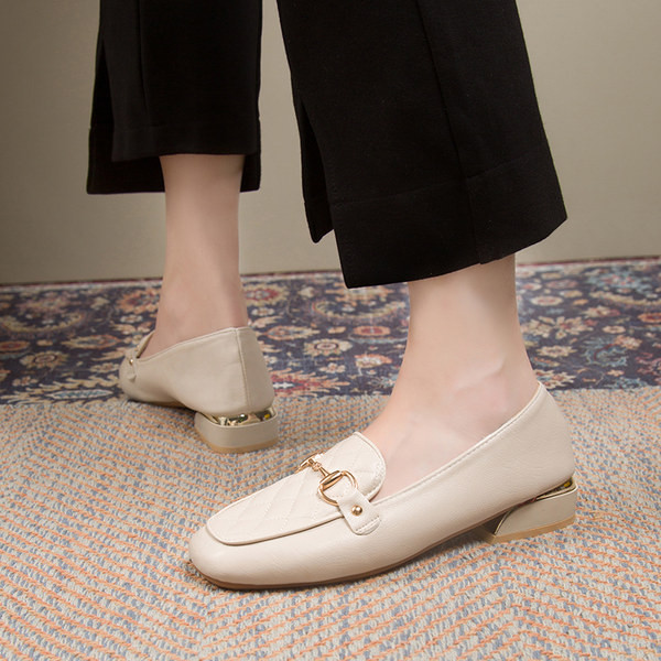 Нов модел мокасини с капитонирана кожа