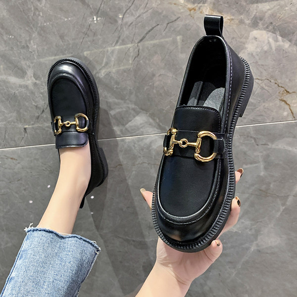 Mocasini moderni cu decor metalic in doua culori