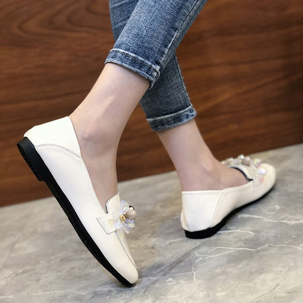 Дамски мокасини с 3D елементи