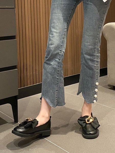 Дамски мокасини от еко кожа с декорация панделка