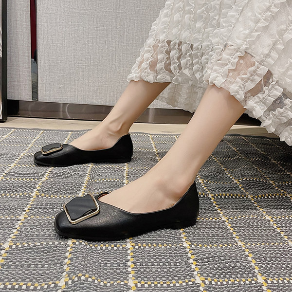 Ежедневни мокасини с квадратна катарама