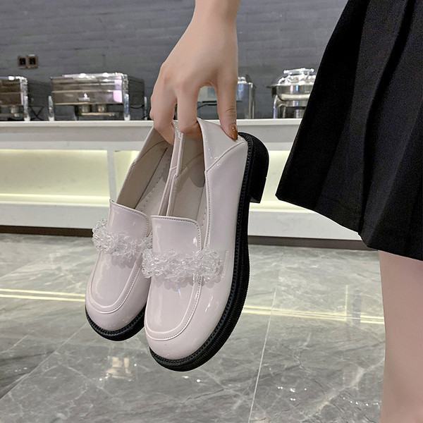 Дамски мокасини от еко кожа с  декорация камъни