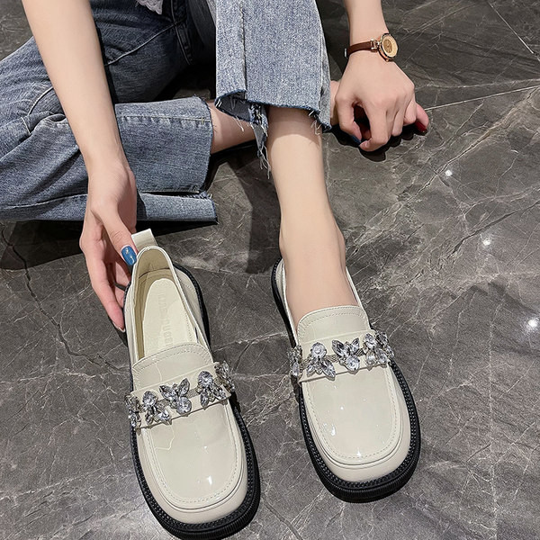 Mocasini de dama din piele ecologica cu talpa plata si decor cu pietre