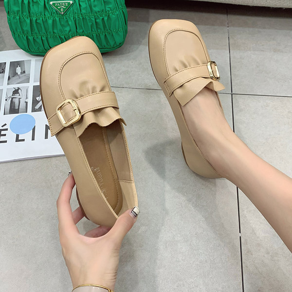 Дамски мокасини от еко кожа с катарама - равна подметка