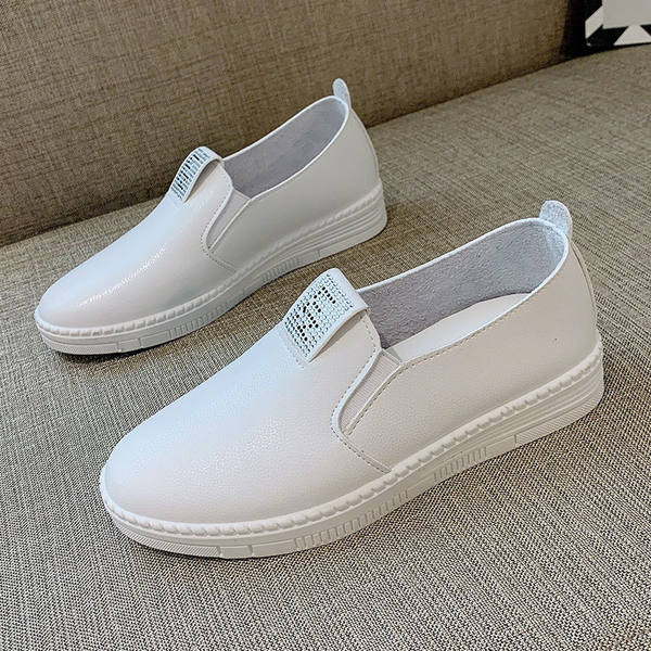 Дамски мокасини от еко кожа с камъни