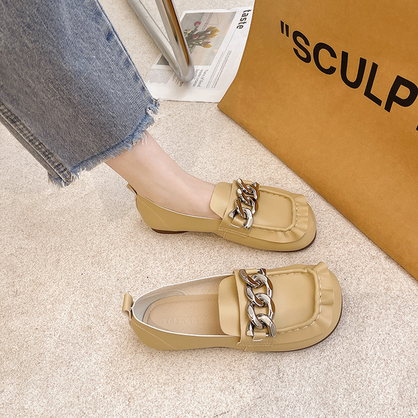 Mocasini de dama din piele cu lant metalic - talpa plata