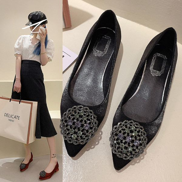 Mocasini de dama din catifea cu decor metalic