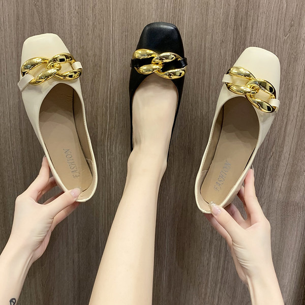 Заоблен модел дамски мокасини за жени с метална декорация