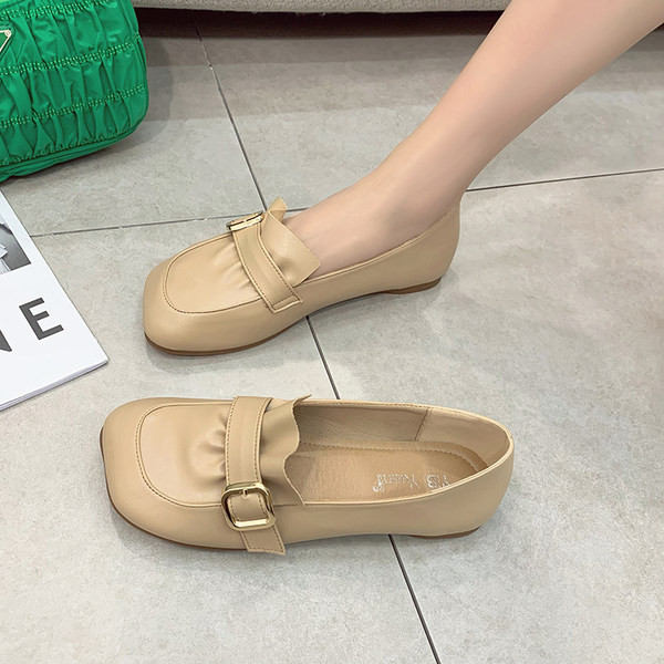 Дамски кожени мокасини с катарама