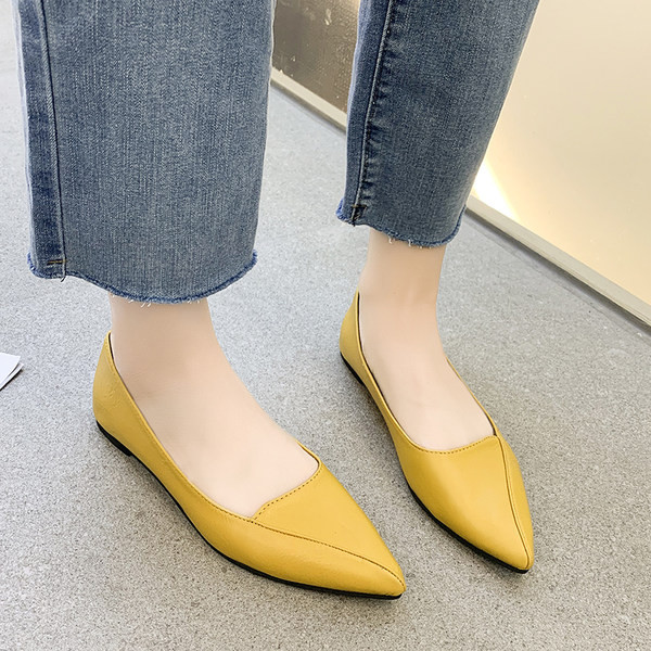 Μυτερό μοντέλο μοκασίνια από οικολογικό δέρμα - κλασικό μοντέλο