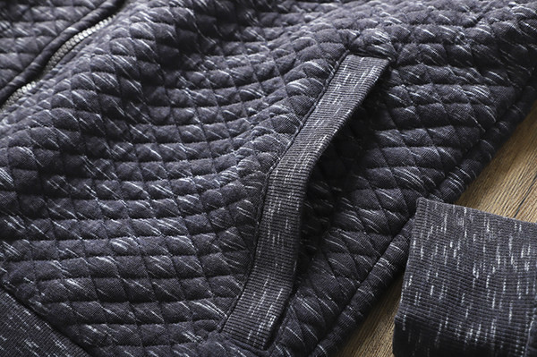 Sügisene meeste dressipluus luku ja kapuutsiga