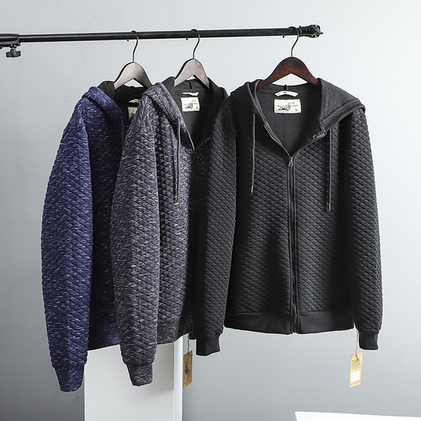 Sügisene meeste dressipluus luku ja kapuutsiga