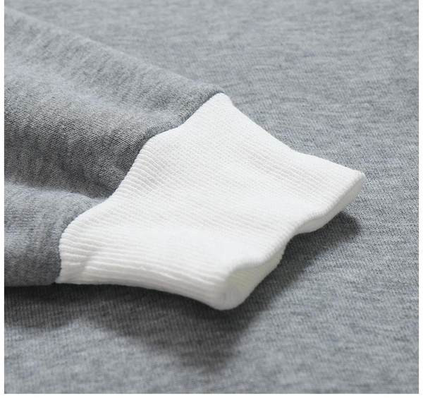 Hanorac pentru bărbați cu glugă și închidere asimetrică