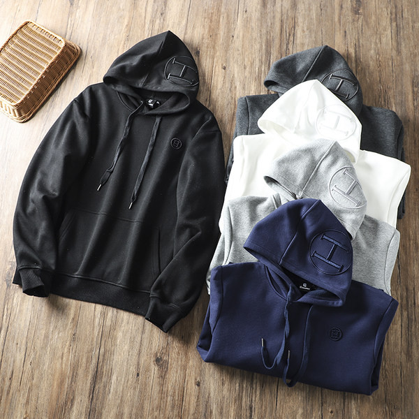 Hanorac pentru bărbați cu broderie cu glugă