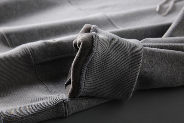 Hanorac barbatesc model uni cu buzunar