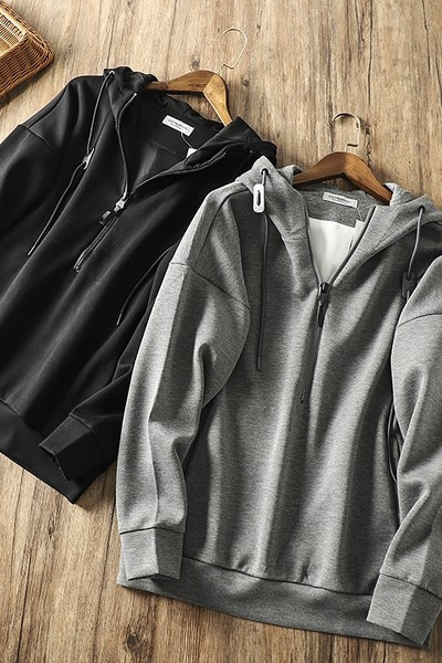 Hanorac pentru bărbați cu glugă și fermoar