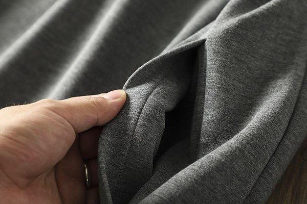 Hanorac pentru bărbați cu glugă și fermoar