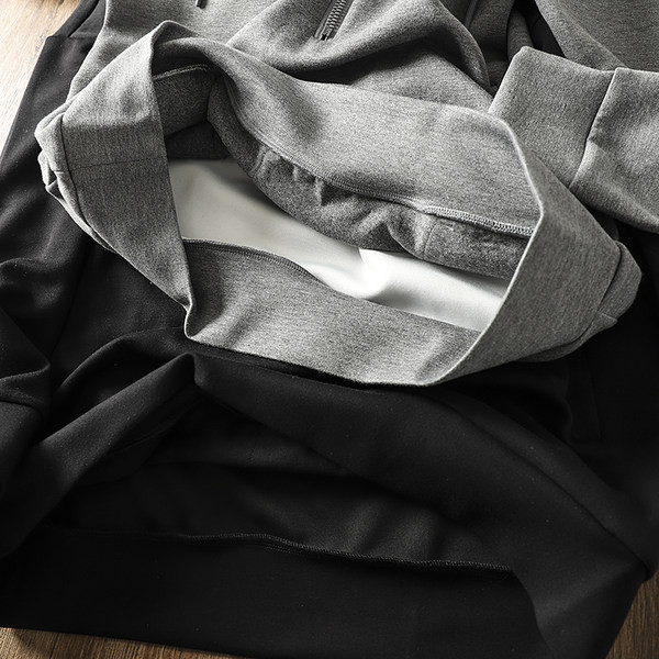 Hanorac pentru bărbați cu glugă și fermoar