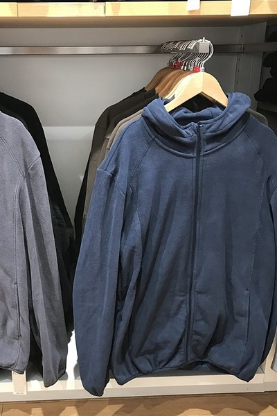 Hanorac barbatesc model uni cu gluga si fermoar