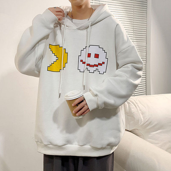 Hanorac larg pentru bărbați cu aplicații și glugă