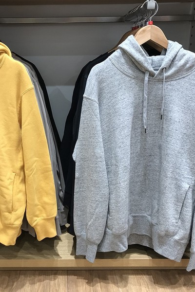 Hanorac pentru bărbați fără închidere cu glugă