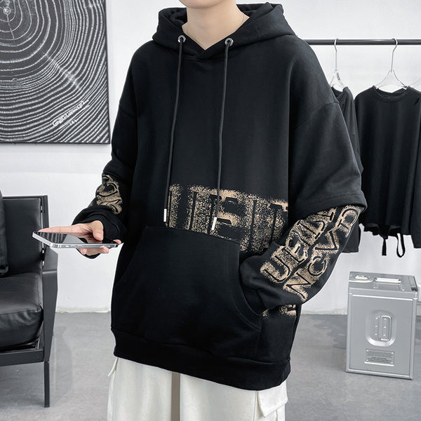 Meeste lai dressipluus kirjade ja lipsudega