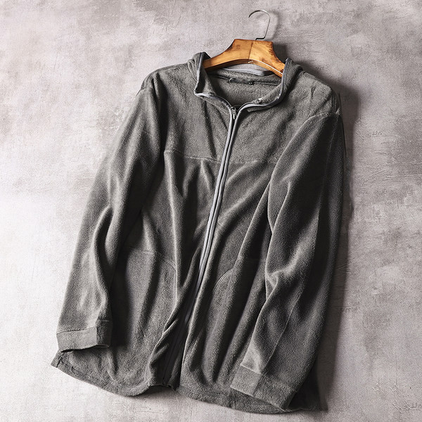 Hanorac barbatesc cu fermoar - model simplu