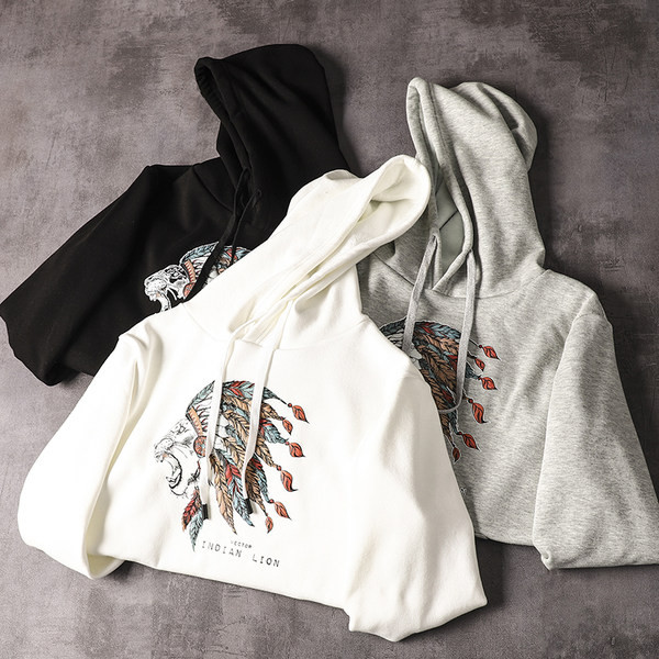 Hanorac zilnic pentru bărbați cu glugă și aplicație