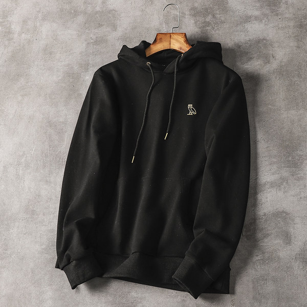 Hanorac barbatesc cu gluga si broderie