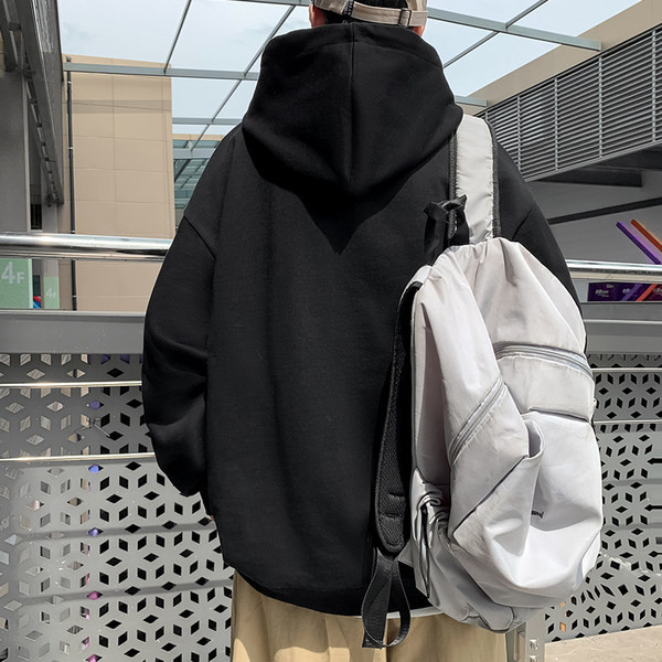 Hanorac pentru bărbați cu broderie și mâneci lungi