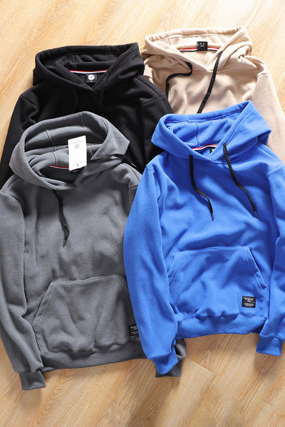 Hanorac pentru bărbați într-o singură culoare, cu glugă