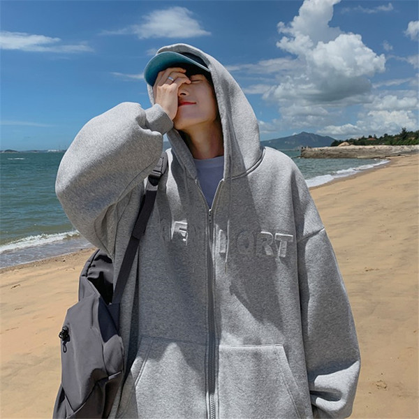 Kolmes värvitoonis kapuutsiga ja lukuga meeste dressipluus