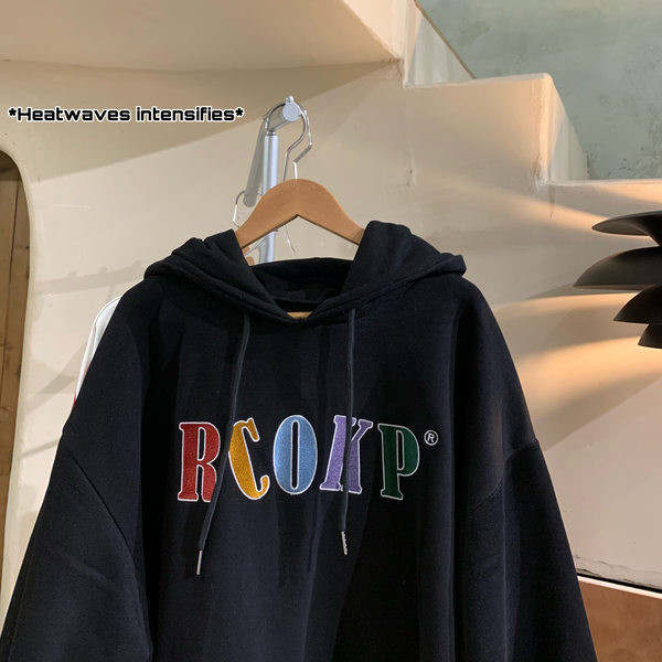 Hanorac zilnic cu broderie și glugă