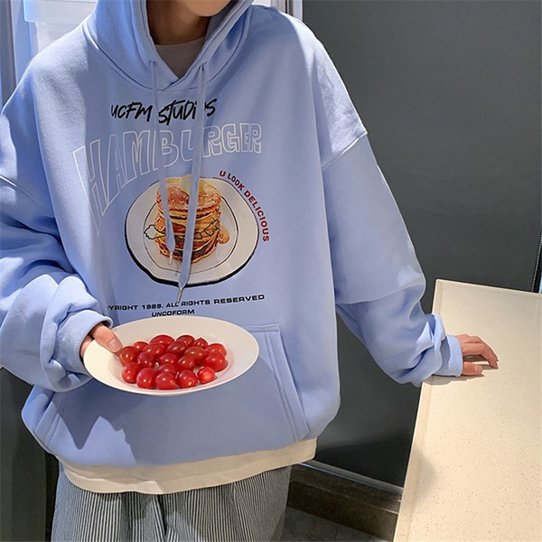 Hanorac barbatesc cu buzunar si imprimeu